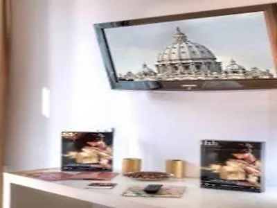 בית הארחה Bdb Luxury San Pietro 2*